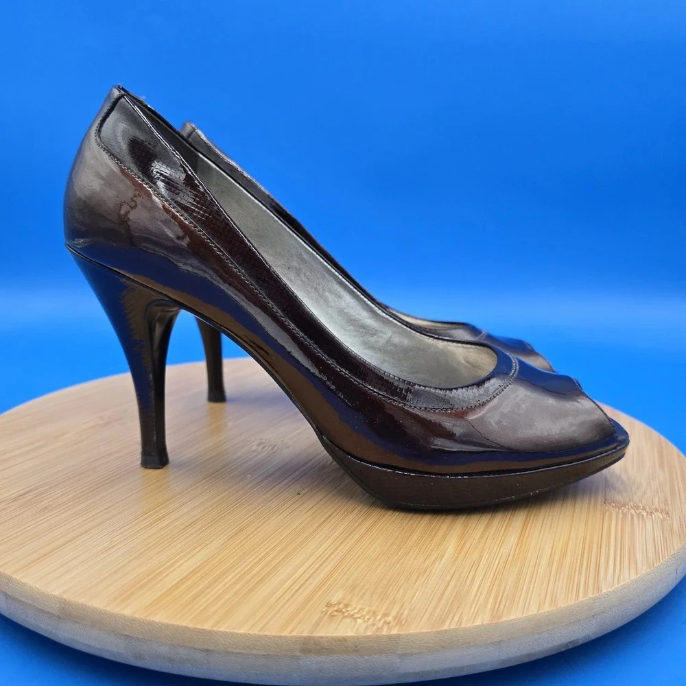 Gianni Bini Brown Patent Leather Peep-Toe Platform‎ Pumps Women's 8M